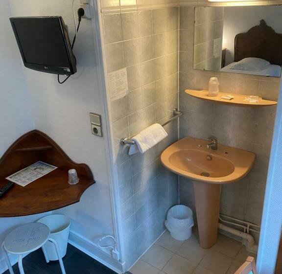 Номер Стандарт, Hôtel Les Remparts