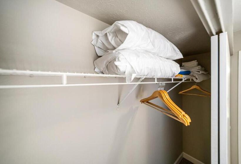 Apartamento 2 Quartos, Kasa Downtown South Bend