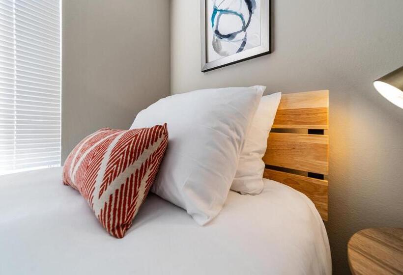 Apartamento 2 Quartos, Kasa Downtown South Bend