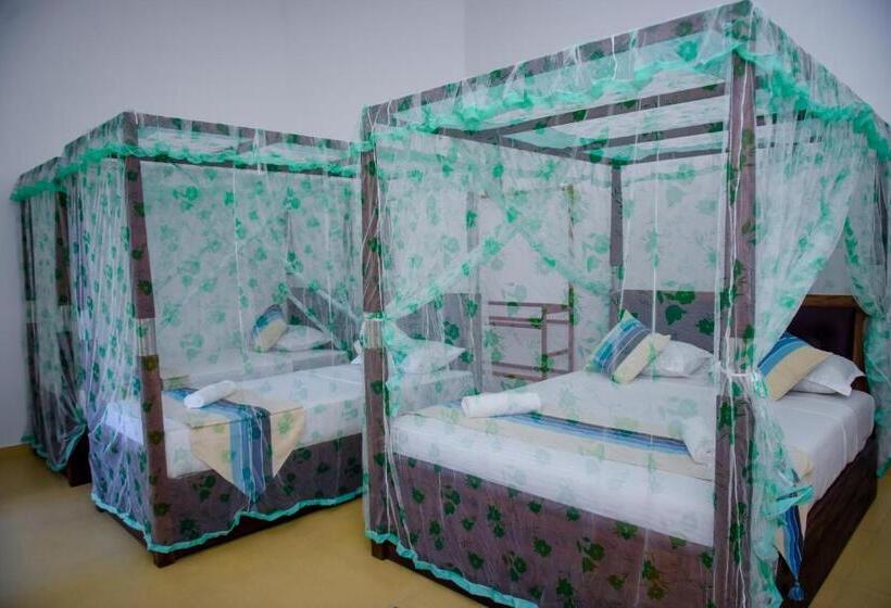 Семейный Номер Superior, Double Lake View Tissa & Safari