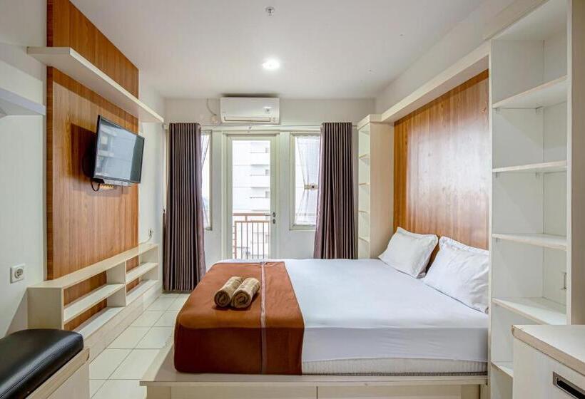 Номер Superior, Skyview Sentul Tower Apartments
