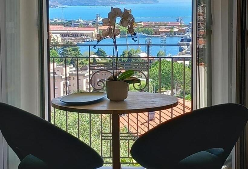 إستوديو قياسى مطل على البحر, Luxury Dreams