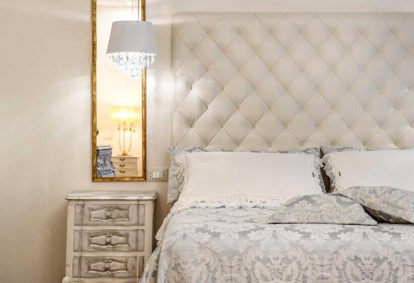 جناح مزود بجاكوزى, Luxury Dreams