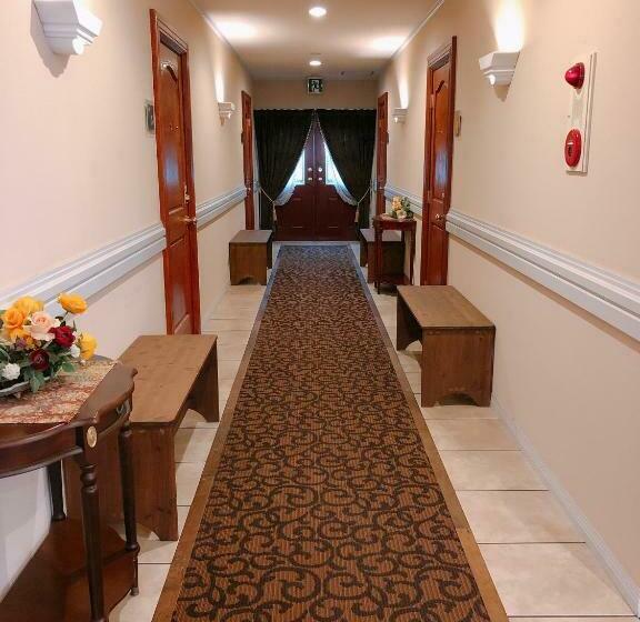 Номер Стандарт Вид на Горы, Auberge Mermaid