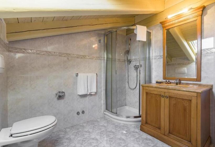 Апартаменты 3 Спальни Вид на Море, Residence Villa Marina
