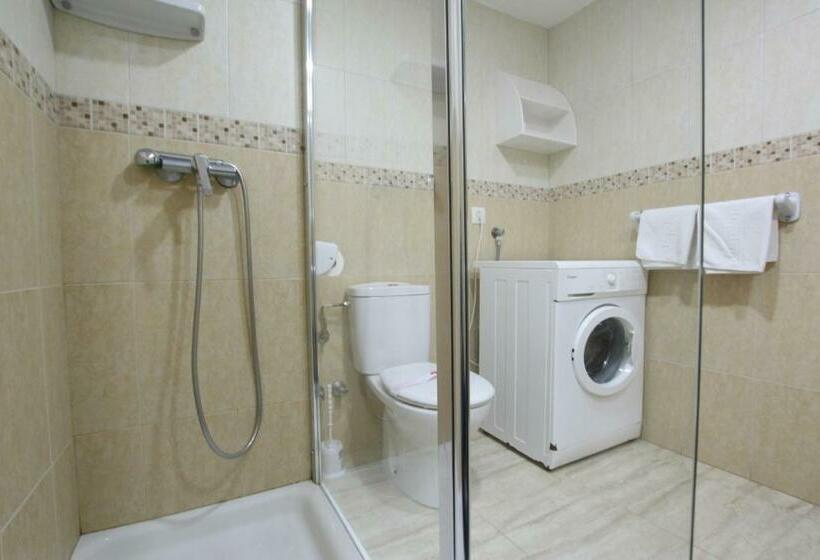 آپارتمان 1 خوابه, Apartamentos Tesy
