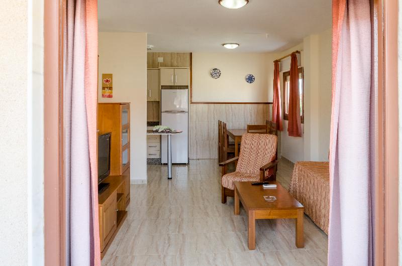 آپارتمان 2 خوابه, Apartamentos Tesy