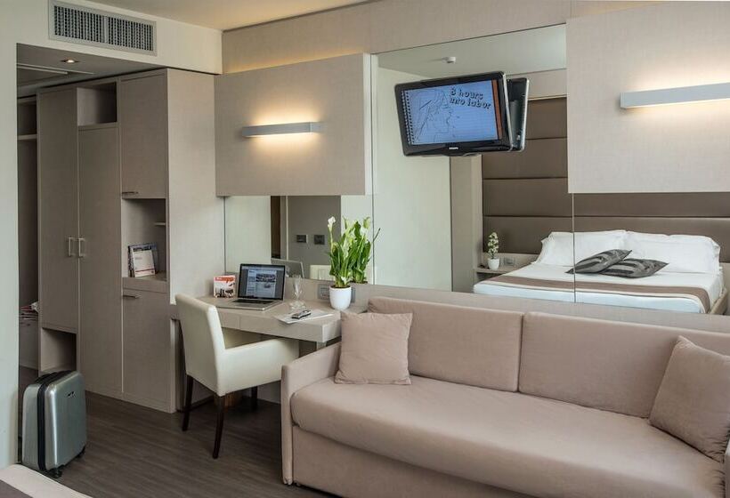 スイート, As Hotel Dei Giovi