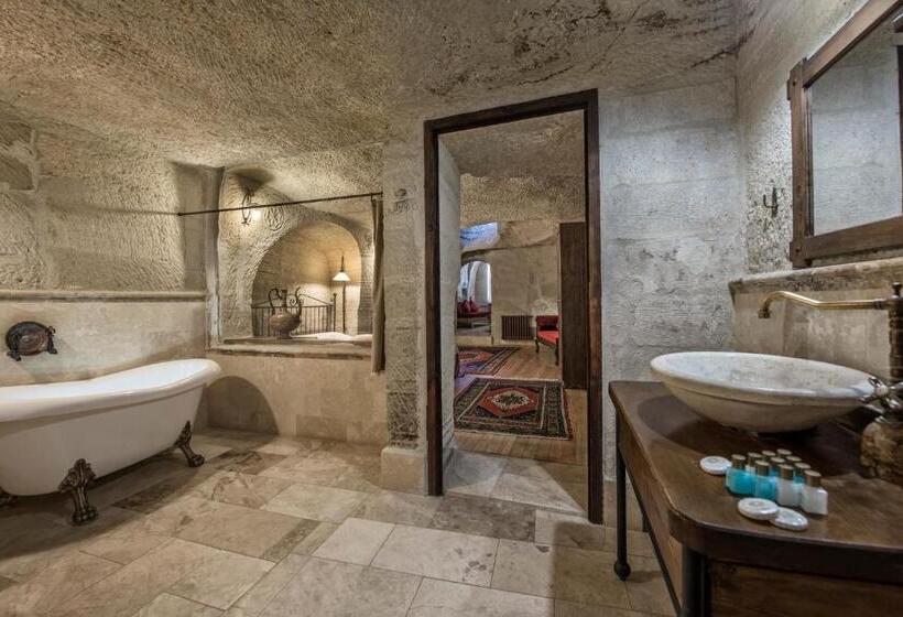 Suite, Aydinli Cave