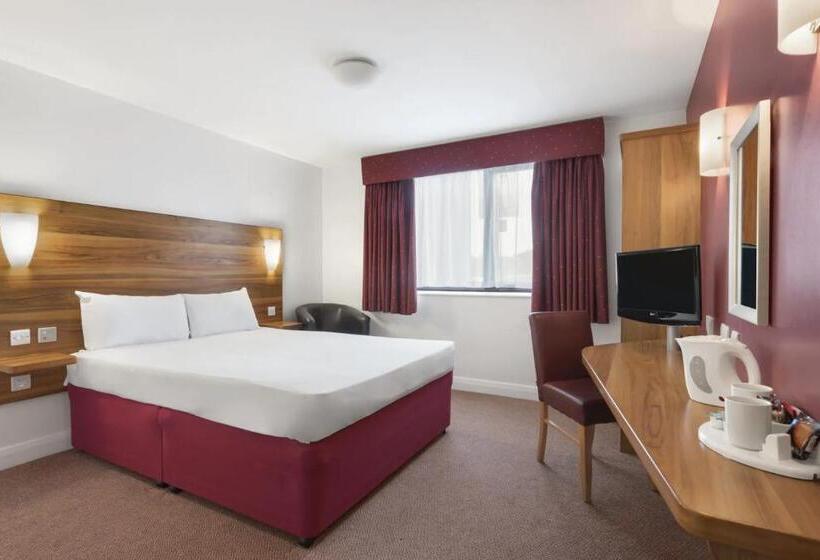 장애인을 위한 스탠다드 룸, Days Inn Corley Nec   M6