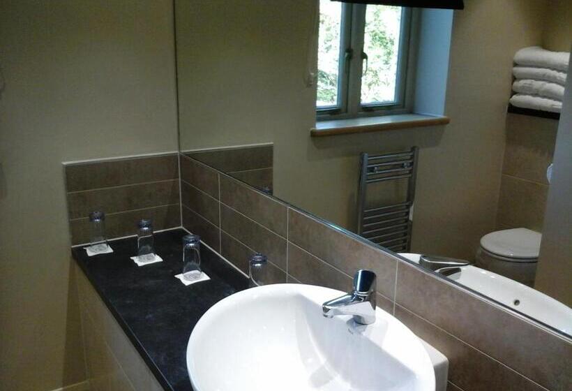 Семейный Номер, Great Hallingbury Manor & Lodges