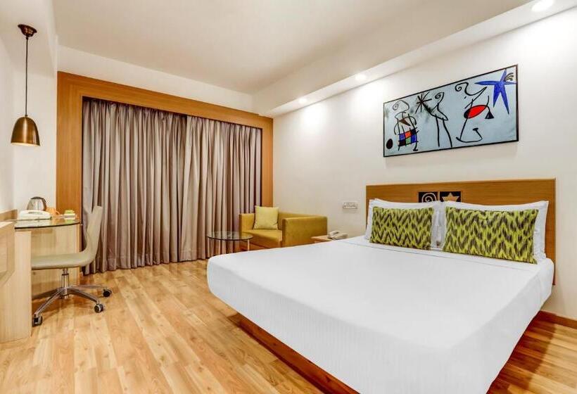 Номер бизнес-класса, Lemon Tree Hotel, Ahmedabad