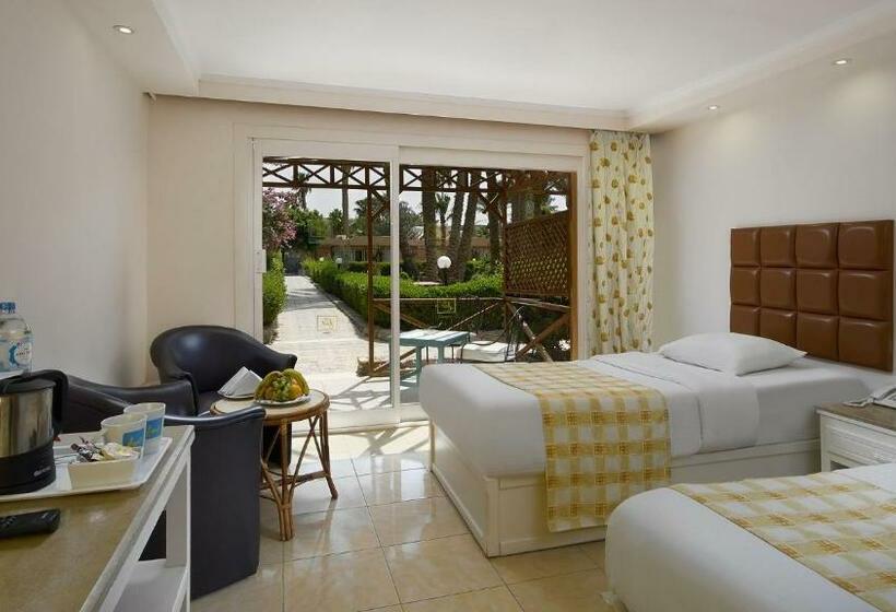 اتاق استاندارد با چشم‌انداز باغ, Giftun Azur Resort