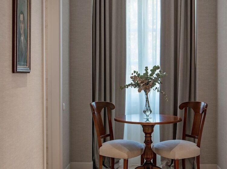Полулюкс, Kefalari Suites