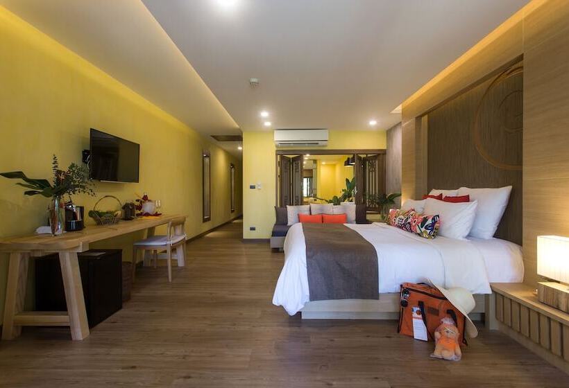발코니 디럭스 룸, New Star Beach Resort