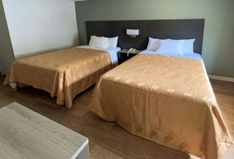 ２ダブルベッドのスタンダードルーム, Quality Inn Tallahassee Near University