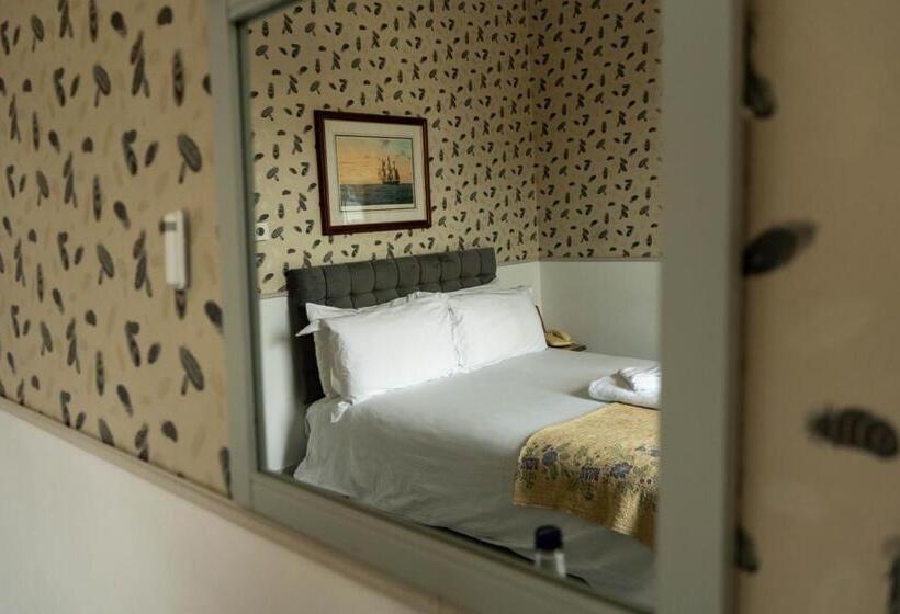 Номер Economy, Western Isles Hotel