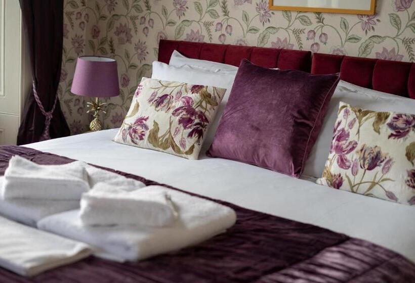 Номер Стандарт Вид на Море, Western Isles Hotel