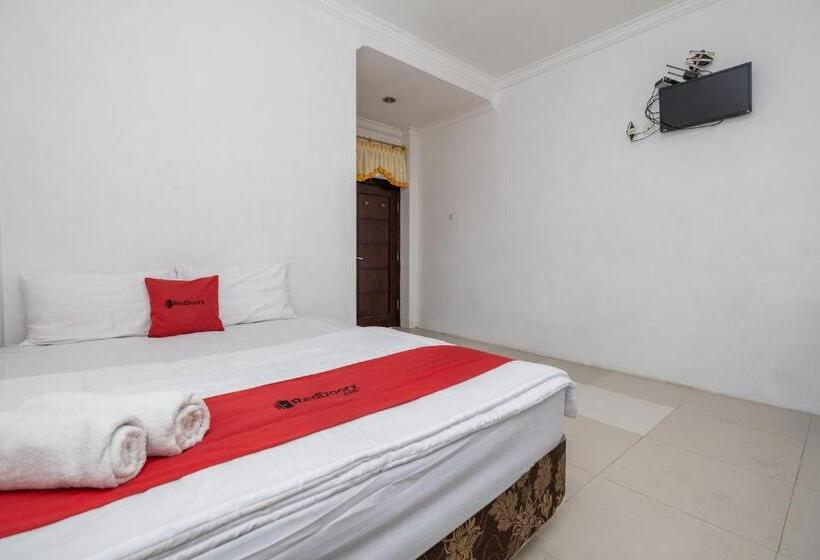 Номер Стандарт, Reddoorz At Gunungsari Surabaya 2