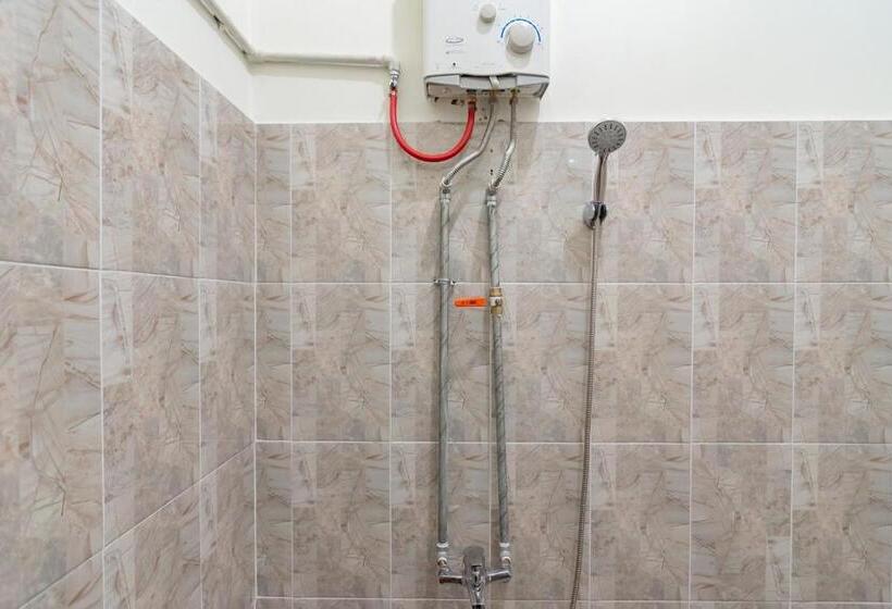 Номер Стандарт, The Lima Guest House Syariah Mitra Reddoorz
