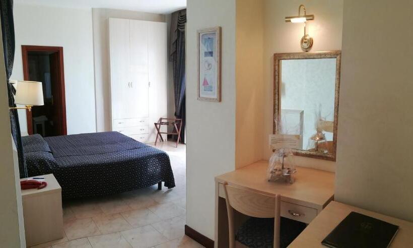 Triple Room Sea View, Caravelle&minicaravelle