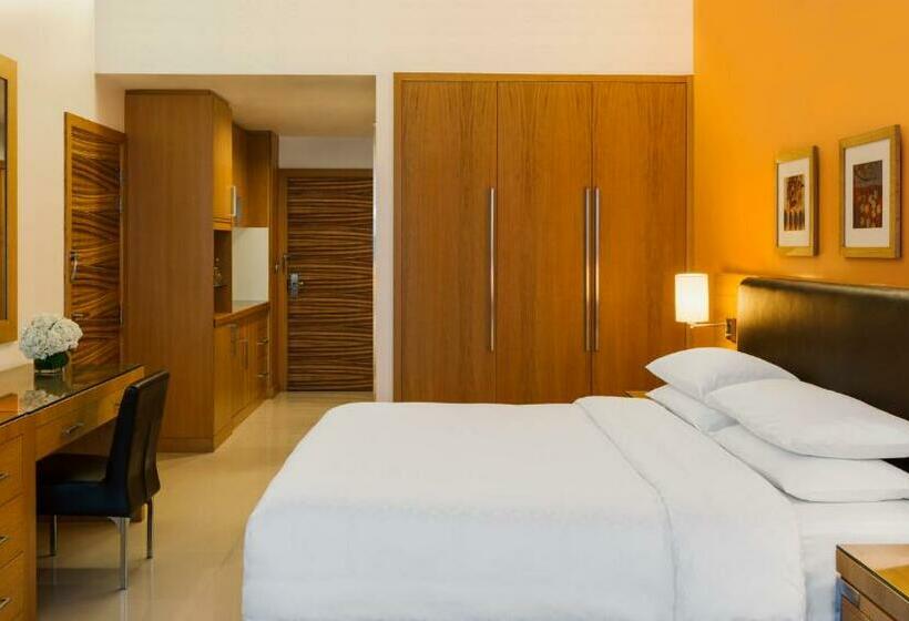 Номер Классика Кровать Кинг, Four Points By Sheraton Bur Dubai
