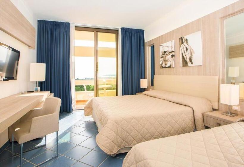 Номер Стандарт Трехместный, Mclub Lipari
