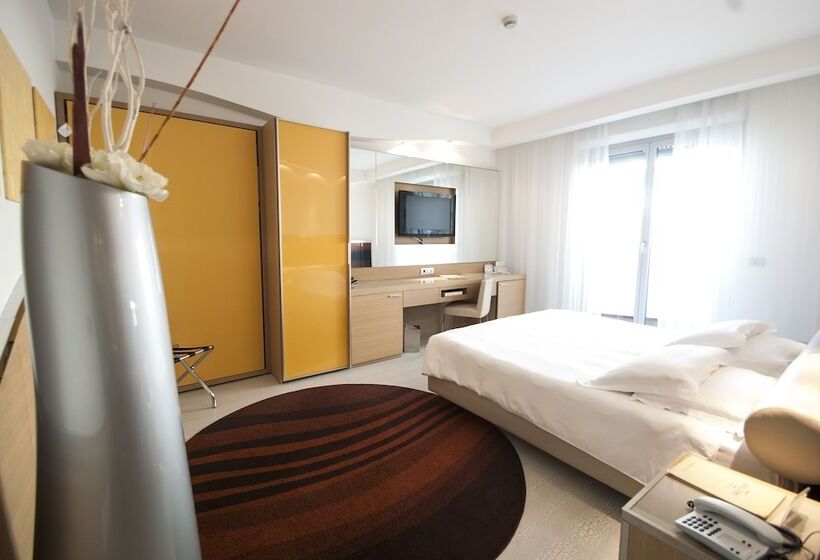 Номер Комфорт, Waldorf  Premier Resort