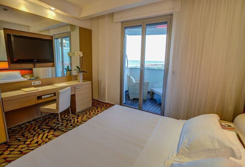 Номер Superior, Waldorf  Premier Resort
