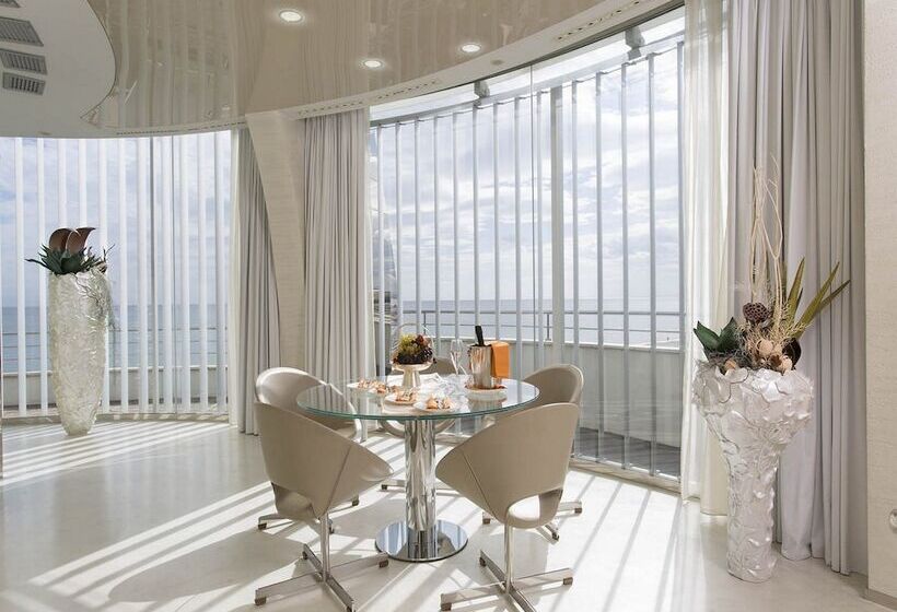 Люкс Deluxe 2 Спальни, Waldorf  Premier Resort