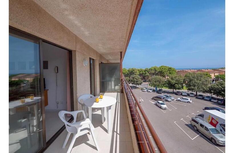 إستديو عائلى, Aparthotel Golf Beach