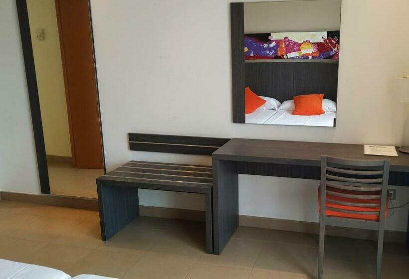 اتاق خانوادگی, Alcocebre Suites