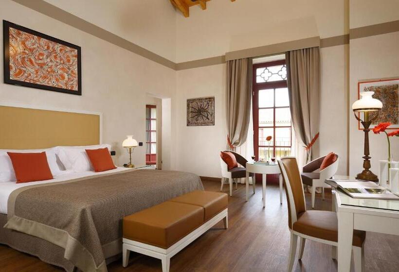 Люкс, Castello Dal Pozzo