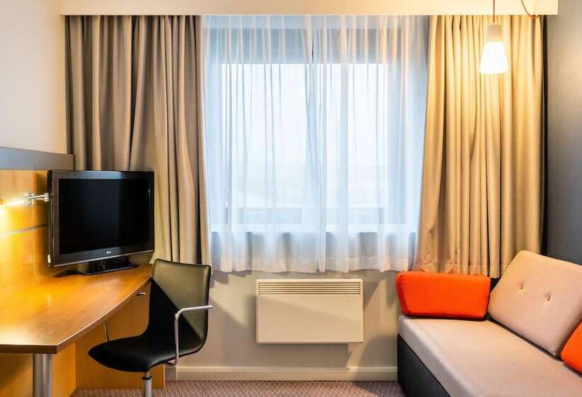 Номер Стандарт, Holiday Inn Express Dundee, An Ihg