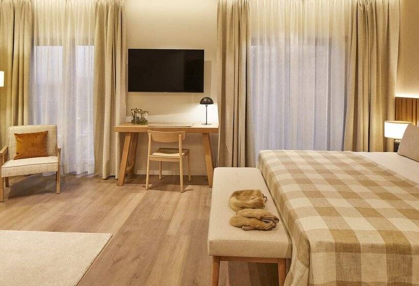 Полулюкс, Mim Baqueira Luxury & Spa