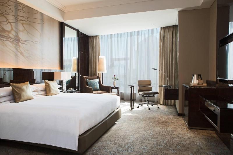 اتاق لوکس با تخت بزرگ, Renaissance Shanghai Pudong