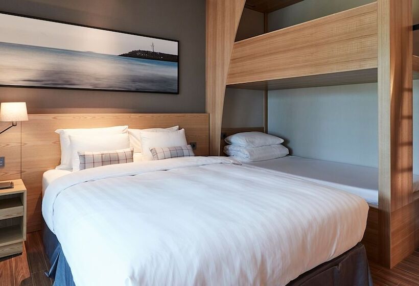 Семейный Номер с Койками, The Suites Hotel Jeju