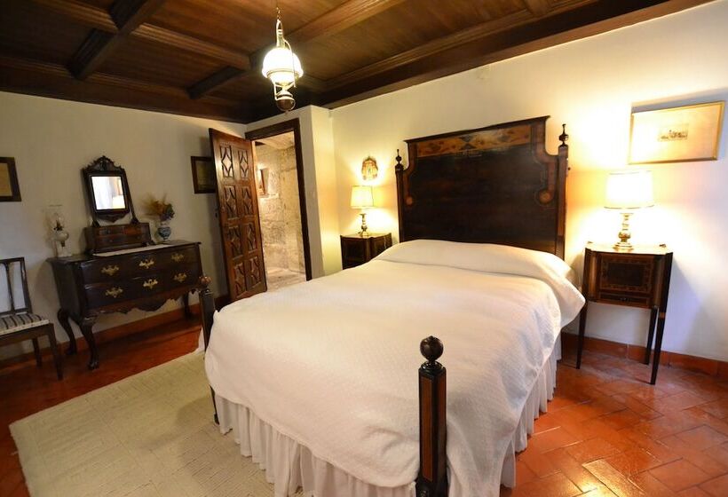 标准间, Casa Das Paredes
