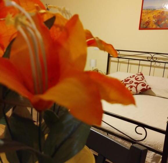 اتاق استاندارد سه تخته با بالکن, Al Quadrato D Oro Rooms