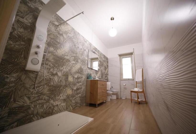 اتاق خانوادگی, Al Quadrato D Oro Rooms