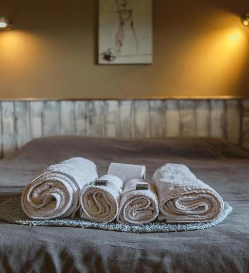 Номер Стандарт Трехместный, Selva India Suites