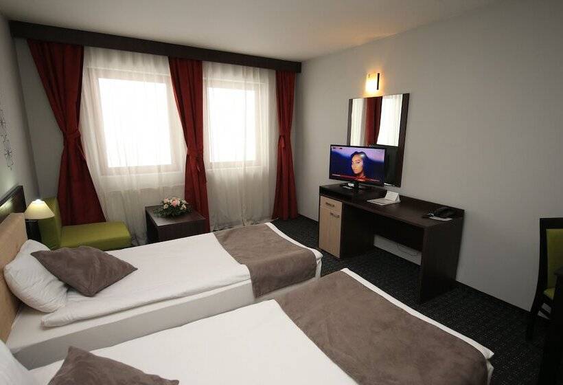 Студия Стандарт, Mpm Hotel Guinness