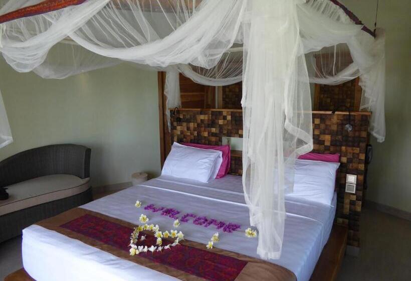 Вилла 3 Спальни, Puri Dajuma Beach Eco Resort & Spa