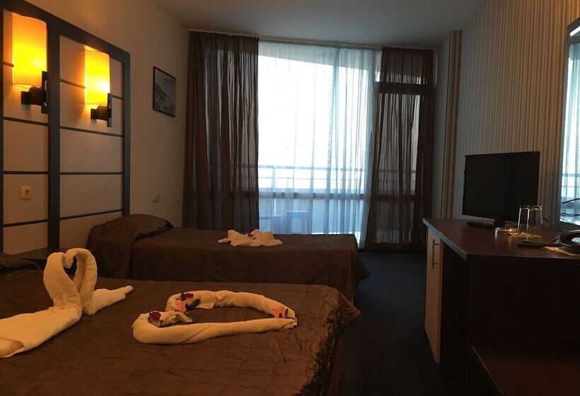 Номер Deluxe, Sunny Bay Pomorie