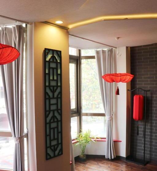 سوییت خانوادگی, Room Inn Shanghai 横浜中華街 Room 2