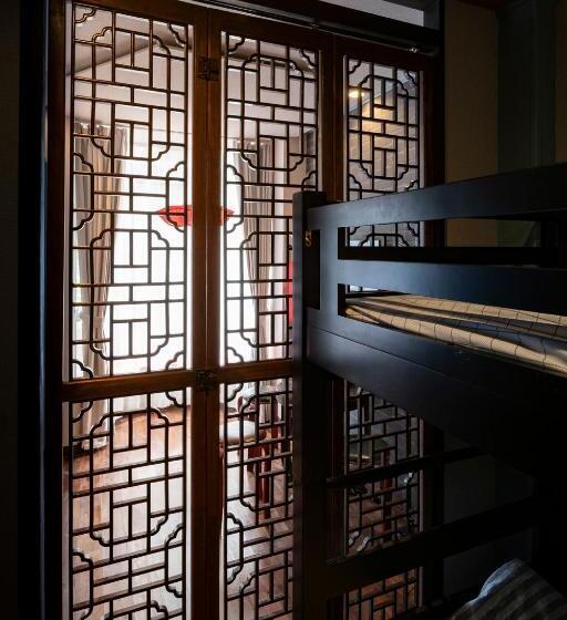 سوییت خانوادگی, Room Inn Shanghai 横浜中華街 Room 2