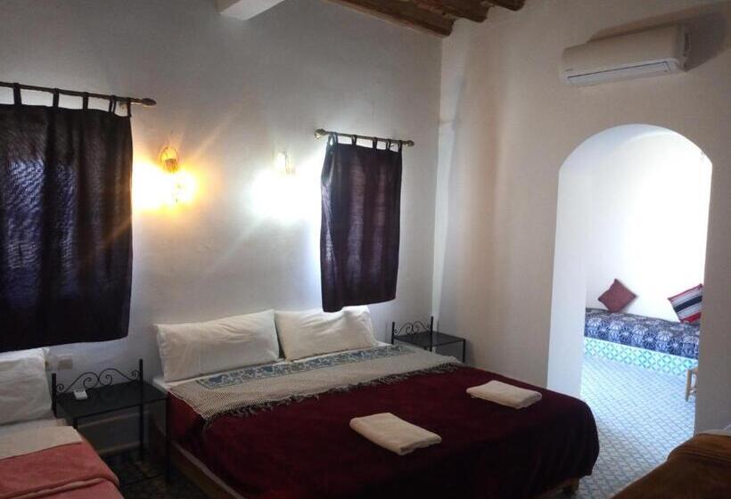اتاق استاندارد چهار تخته, Maison D'hôte Amridil