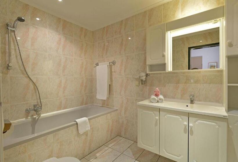 Апартаменты 2 Спальни, Apparthotel Tom Sojer