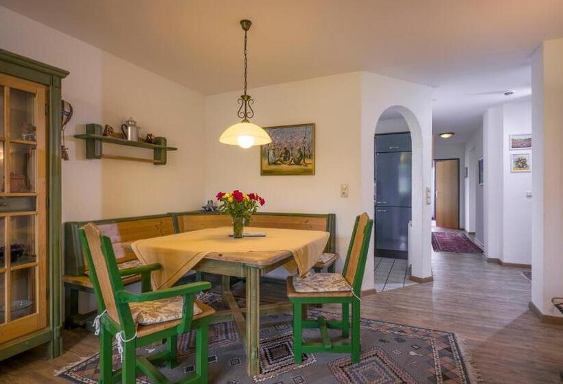 Апартаменты 3 Спальни, Apparthotel Tom Sojer