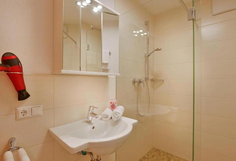 Апартаменты Superior 3 Спальни, Apparthotel Tom Sojer